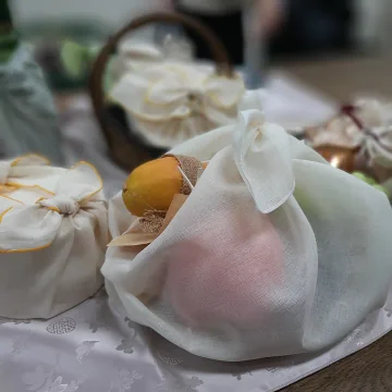 화이트 디저트 포장